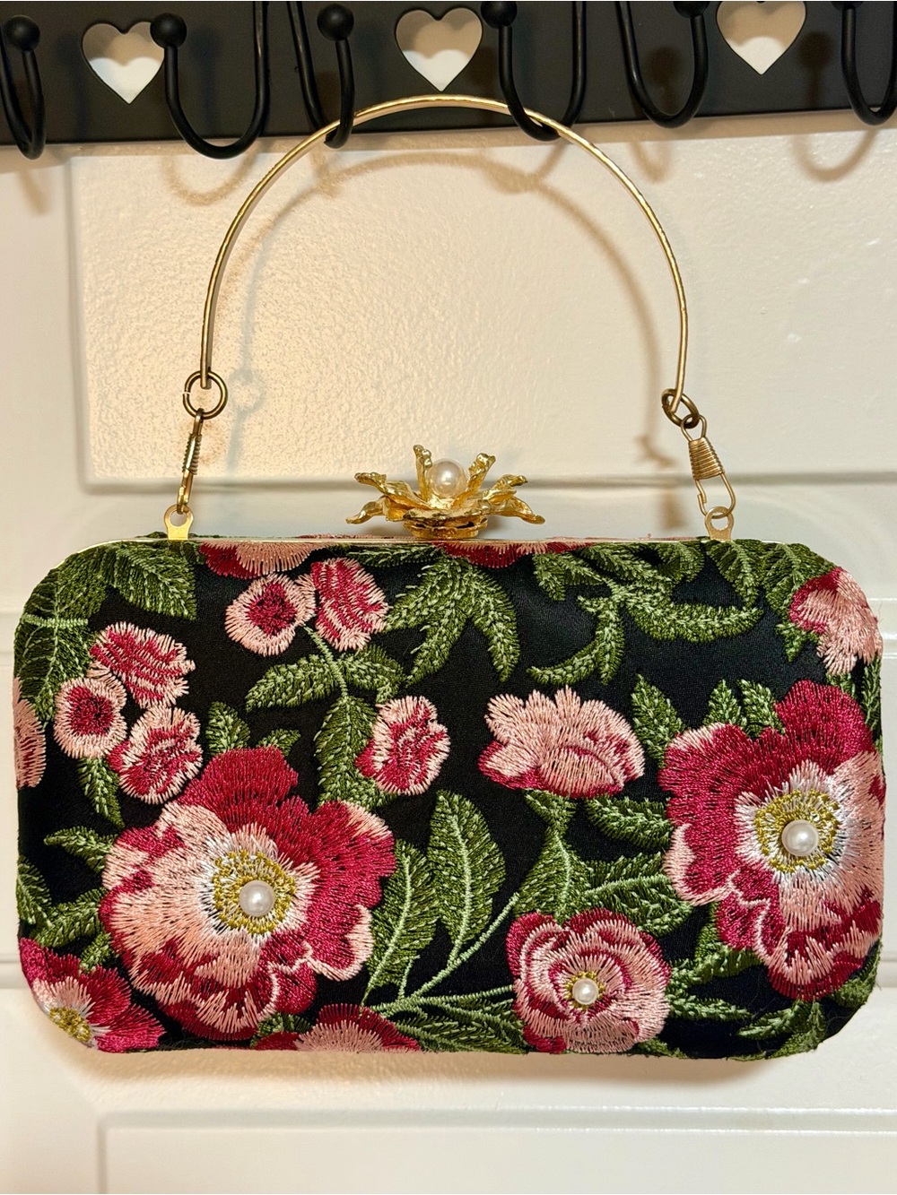Embroidered Floral Pearl Clasp Evening Clutch with Gold Chain - Black & Pink